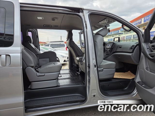 Hyundai Starex 2016 — photo 7