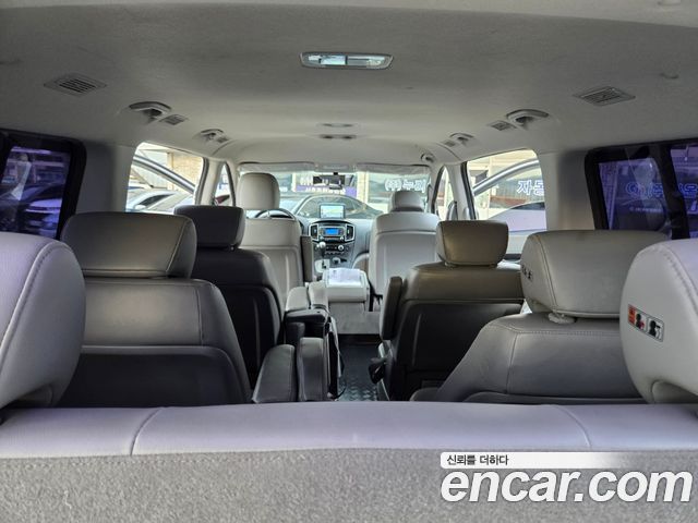 Hyundai Starex 2016 — photo 9
