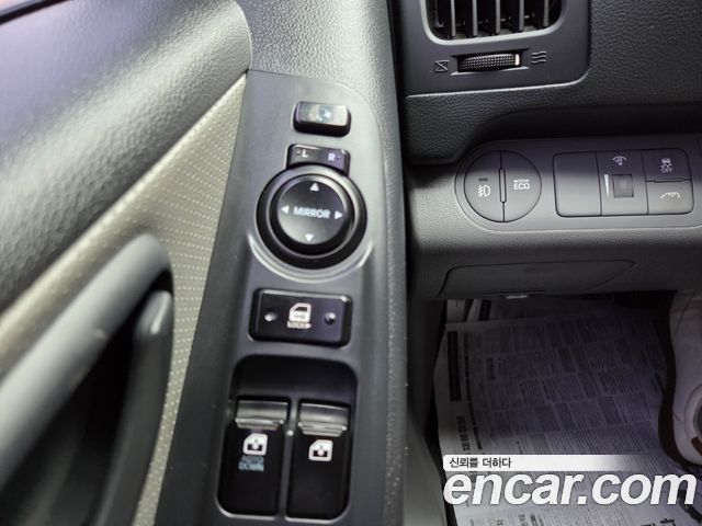 Hyundai Starex 2016 — photo 13