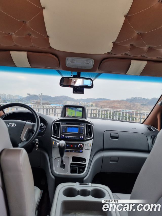 Hyundai Starex 2020 — photo 16