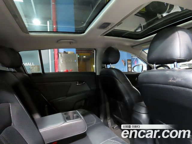 Kia Sportage 2012 — photo 16
