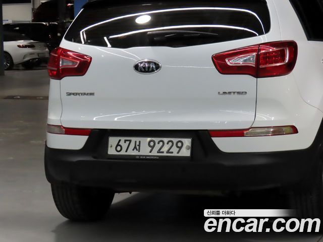 Kia Sportage 2012 — photo 17