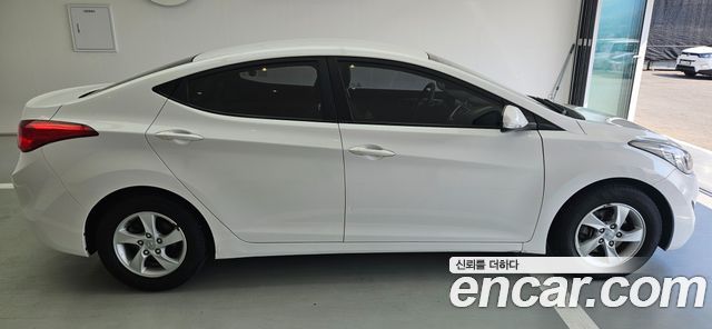 Hyundai AVANTE 2012 — photo 7