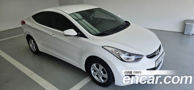 Hyundai AVANTE 2012 — photo 8