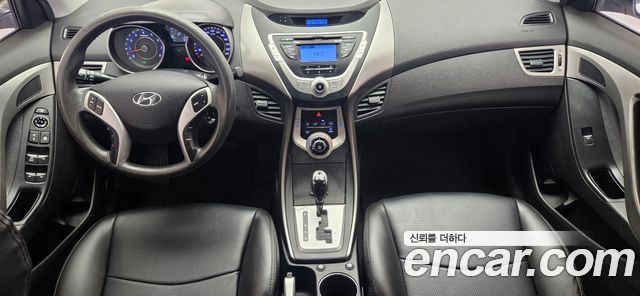 Hyundai AVANTE 2012 — photo 10