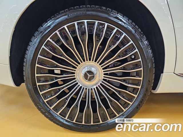 Mercedes-Benz S-Class 2023 — photo 5