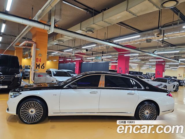 Mercedes-Benz S-Class 2023 — photo 16