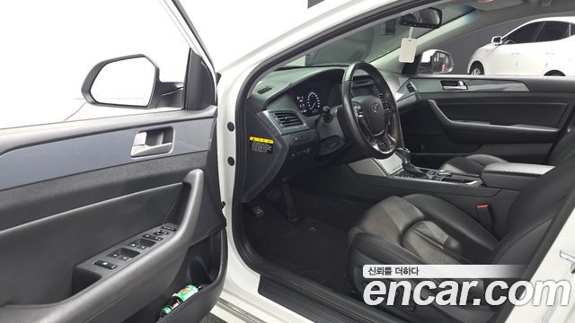 Hyundai Sonata 2016 — photo 11