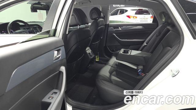 Hyundai Sonata 2016 — photo 12