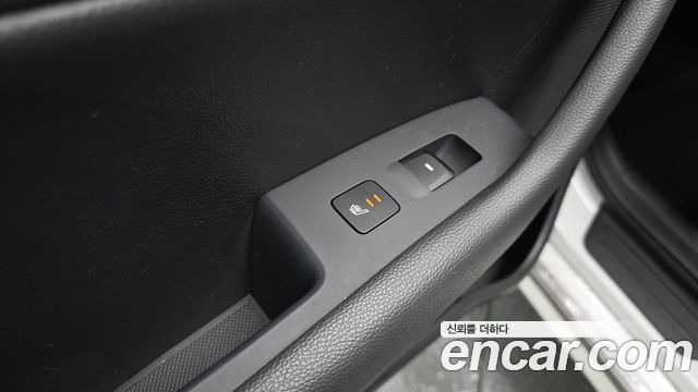Hyundai Sonata 2016 — photo 19