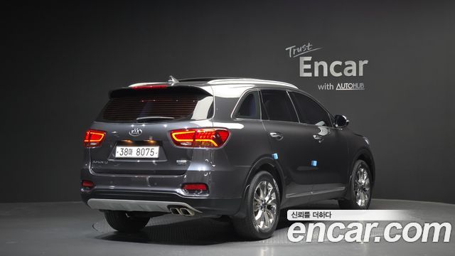 Kia Sorento 2018 — photo 2