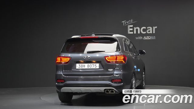 Kia Sorento 2018 — photo 4