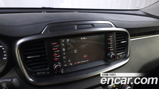 Kia Sorento 2018 — photo 21