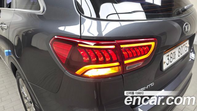 Kia Sorento 2018 — photo 9
