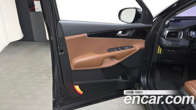 Kia Sorento 2018 — photo 14