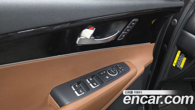 Kia Sorento 2018 — photo 28
