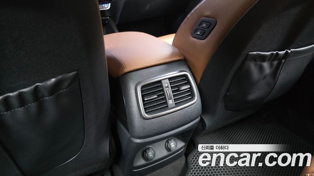 Kia Sorento 2018 — photo 31