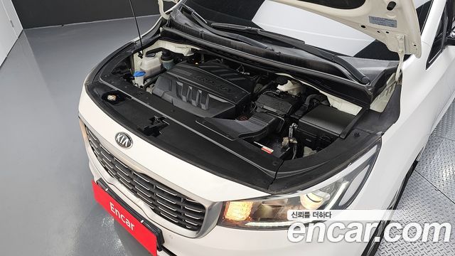 Kia Canival 2020 — photo 6