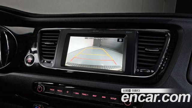 Kia Canival 2020 — photo 21