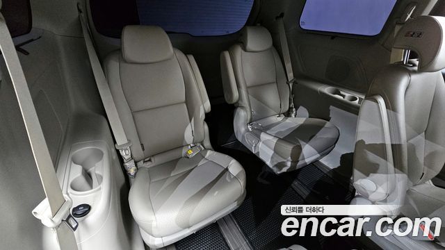 Kia Canival 2020 — photo 27