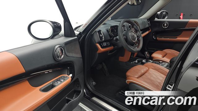 Mini Countryman 2021 — photo 11