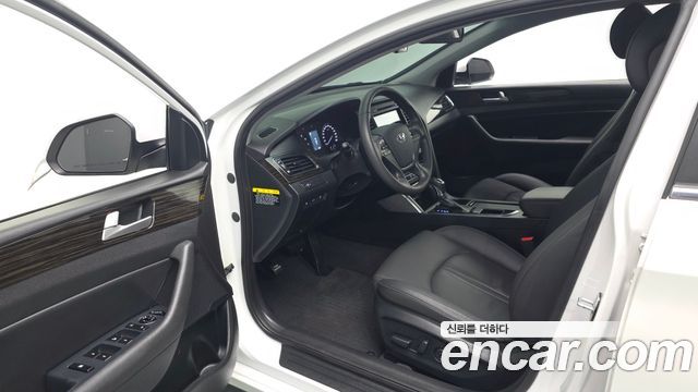 Hyundai Sonata 2017 — photo 10