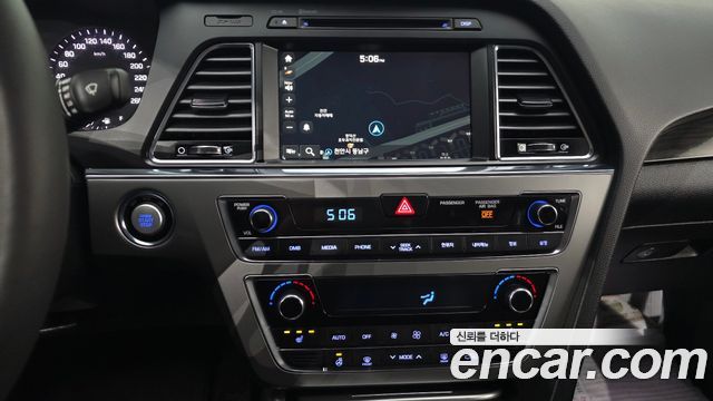 Hyundai Sonata 2017 — photo 17