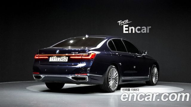 BMW 7-Series 2020 — photo 2