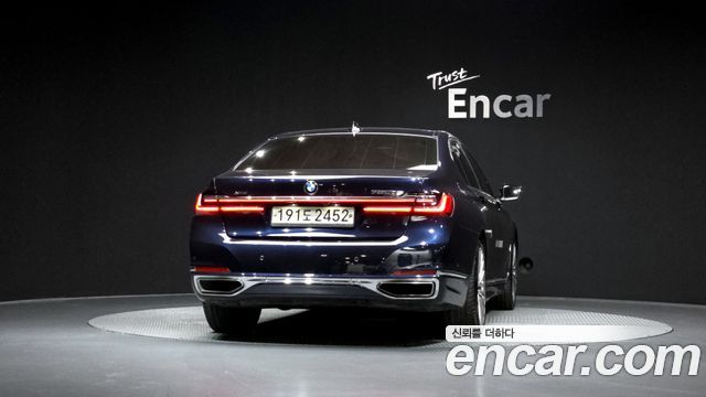 BMW 7-Series 2020 — photo 4