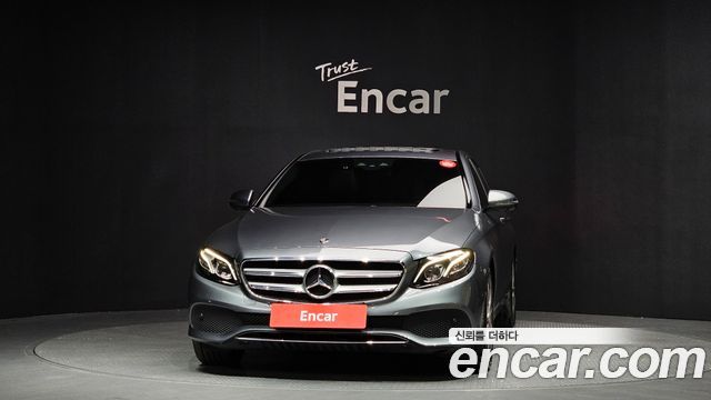 Mercedes-Benz E-Class 2019 — photo 3