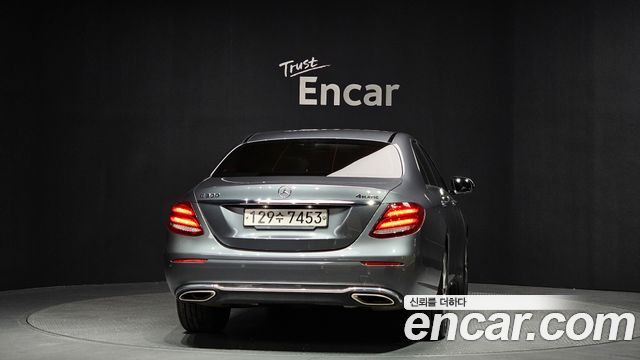 Mercedes-Benz E-Class 2019 — photo 4