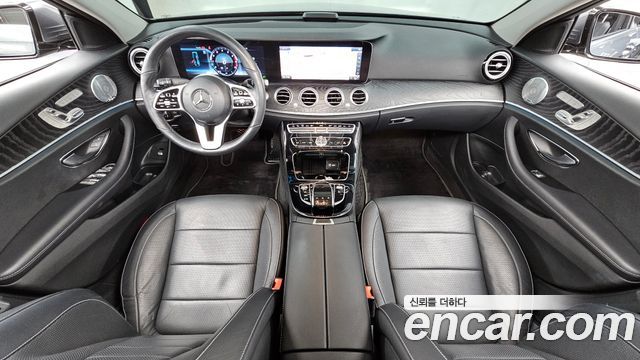 Mercedes-Benz E-Class 2019 — photo 7