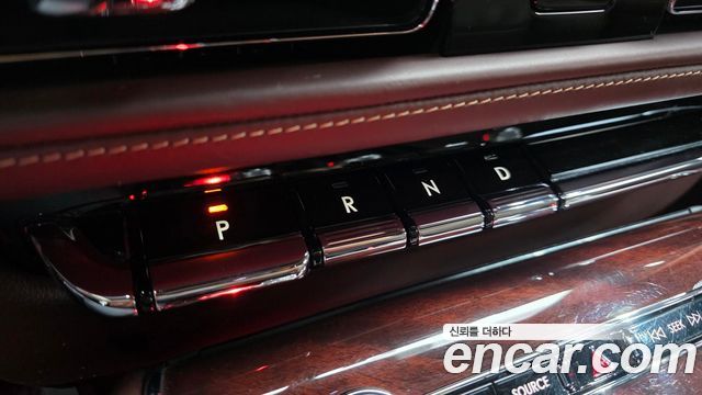 Lincoln Aviator 2022 — photo 9