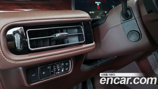 Lincoln Aviator 2022 — photo 14