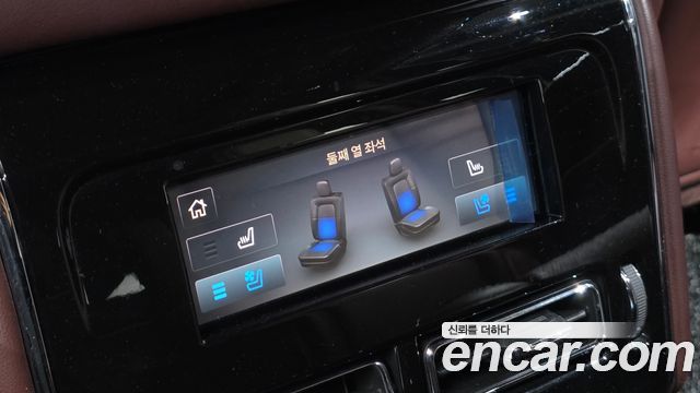 Lincoln Aviator 2022 — photo 18
