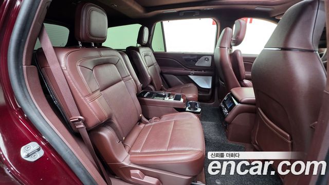 Lincoln Aviator 2022 — photo 19