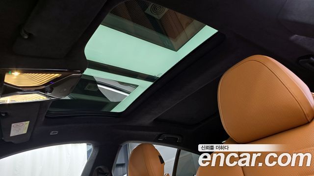 BMW 8-Series 2022 — photo 24