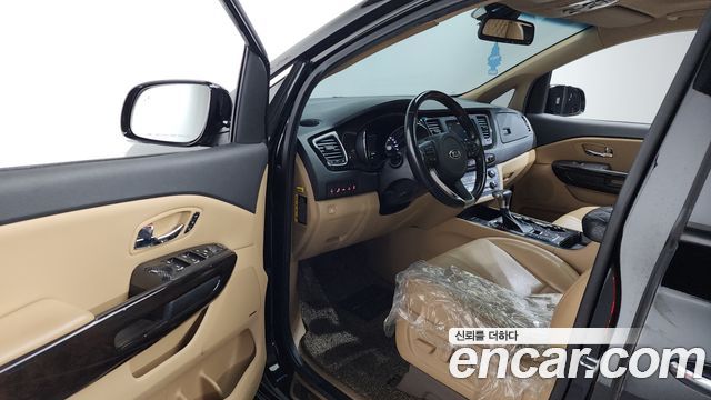 Kia Canival 2020 — photo 13