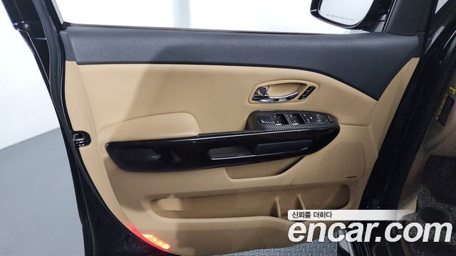 Kia Canival 2020 — photo 14