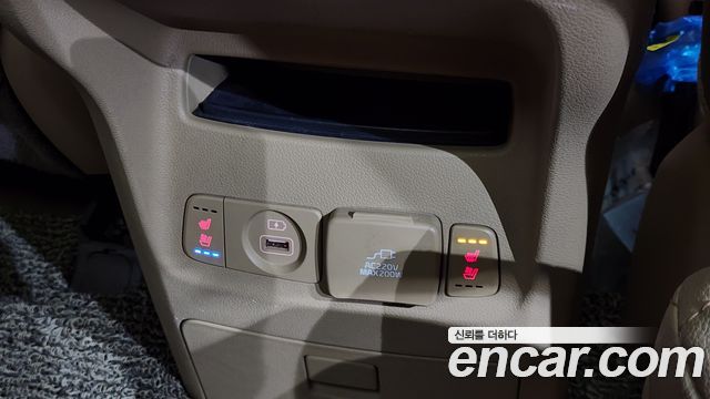Kia Canival 2020 — photo 23