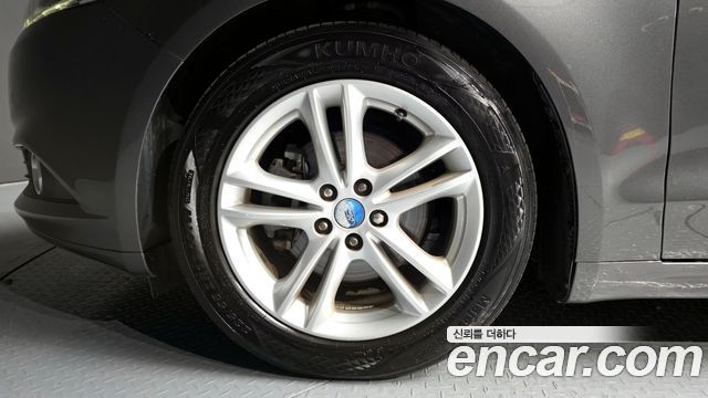 Ford Mondeo 2015 — photo 5