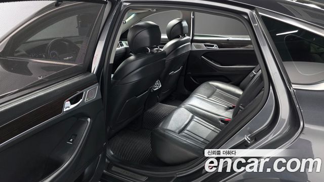 Genesis G80 2017 — photo 12