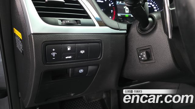Genesis G80 2017 — photo 20