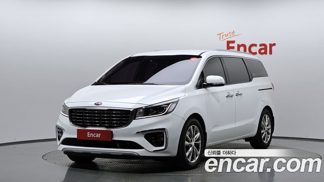 Kia Canival 2019 — photo 1