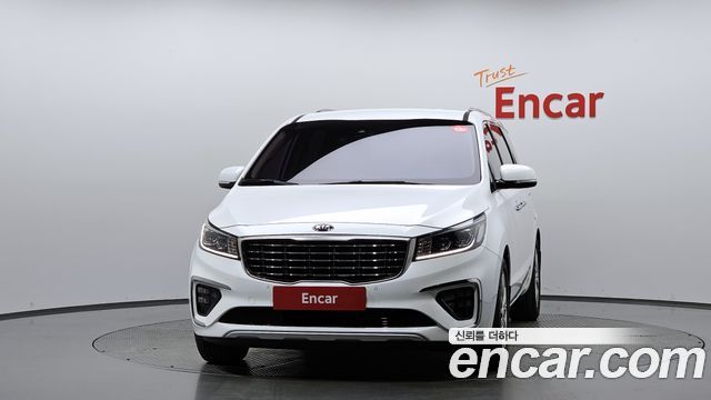 Kia Canival 2019 — photo 3
