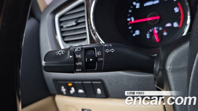 Kia Canival 2019 — photo 24