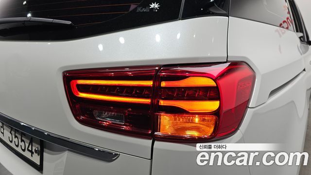 Kia Canival 2019 — photo 9