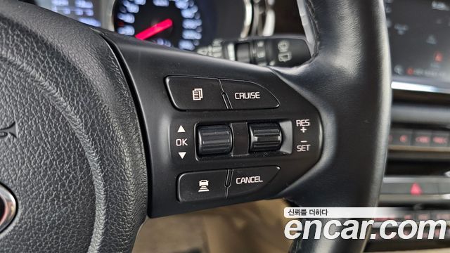 Kia Canival 2019 — photo 28