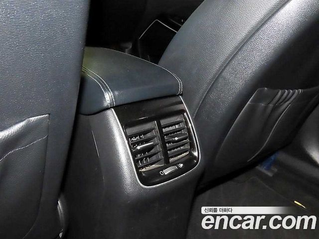 Kia K7 2016 — photo 18
