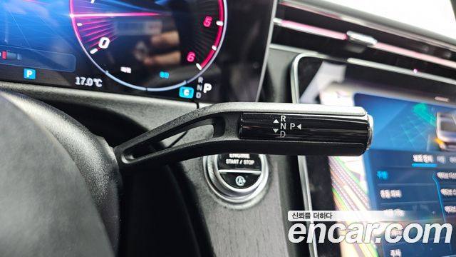 Mercedes-Benz E-Class 2024 — photo 9